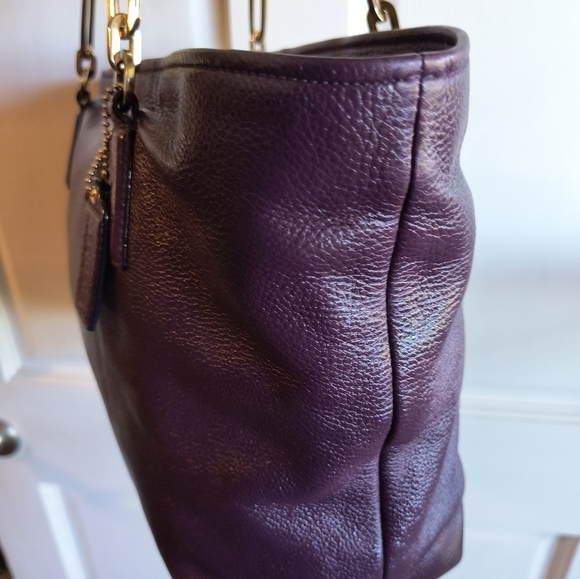 Coach East West Madison Large EggplantTote Bag Leather H1376-26769 W Coach CHARM - Picture 3 of 10